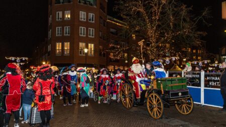 Verlichte uittocht Sinterklaas